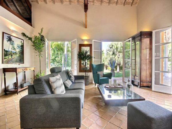 Martinique Home 1027238