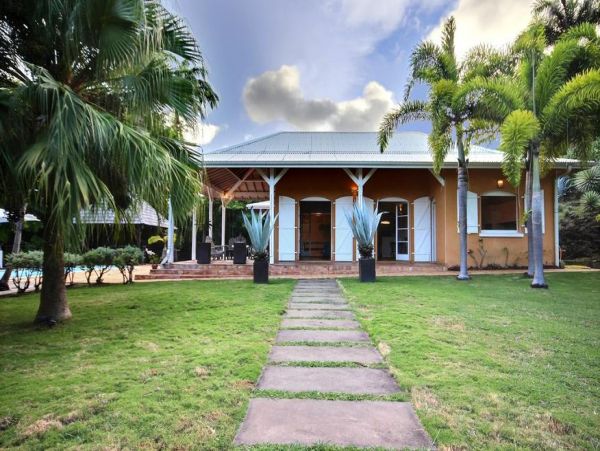 Martinique Home 1027238