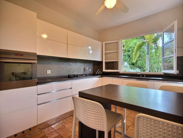 Martinique Home 1027238