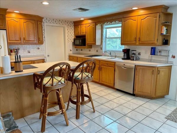 Canal Front Vacation Home in Bradenton with Pool and Boat Dock