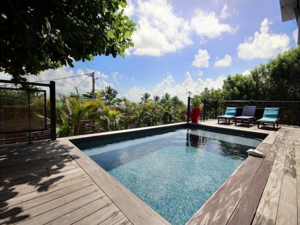 Martinique Home 1027240