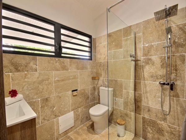 Martinique Home 1027240