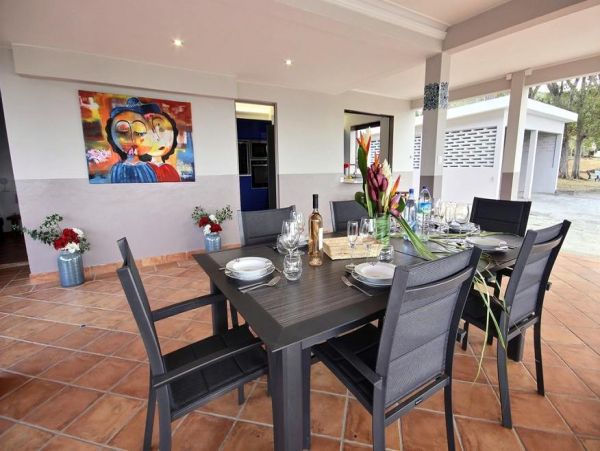 Martinique Home 1027240