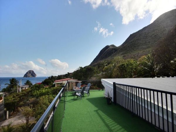 Martinique Home 1027240