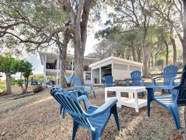 Martinique Home 1027240