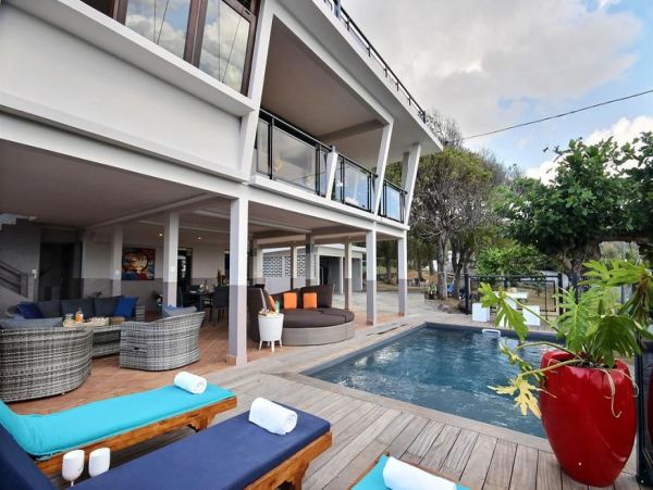 Martinique Home 1027240