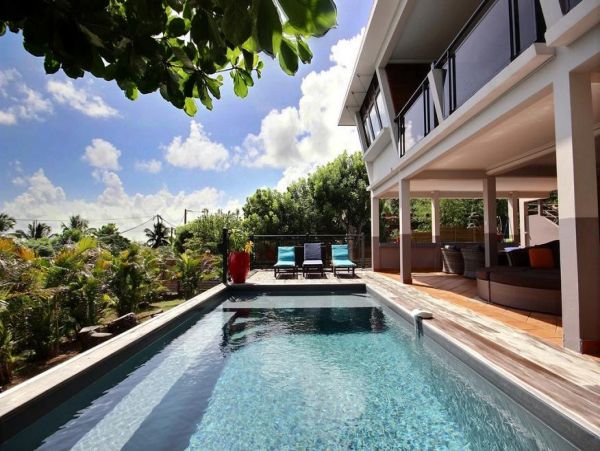 Martinique Home 1027240