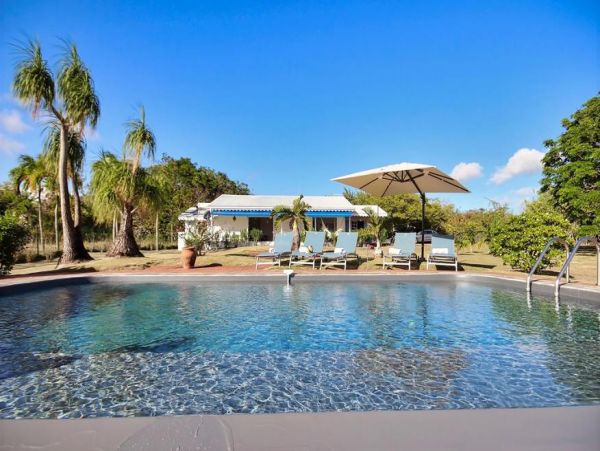 Martinique Home 1027241