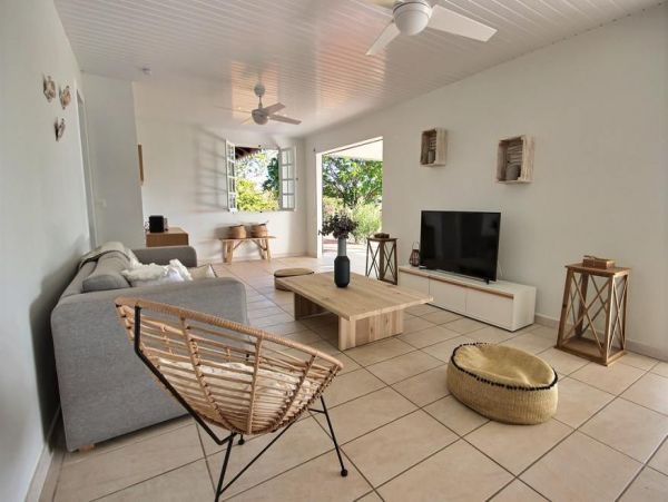 Martinique Home 1027241