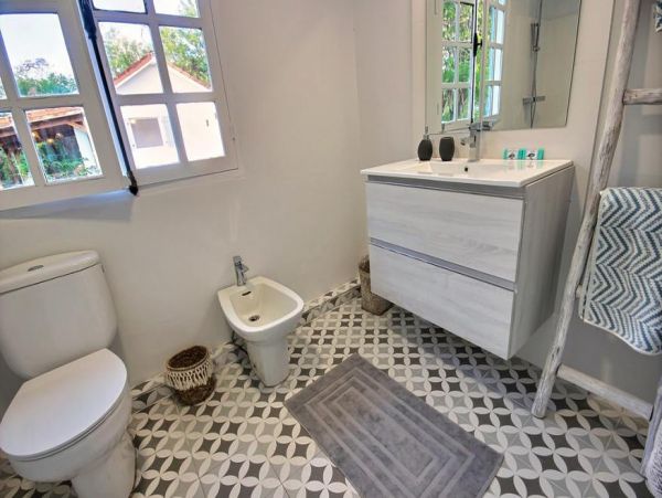 Martinique Home 1027241