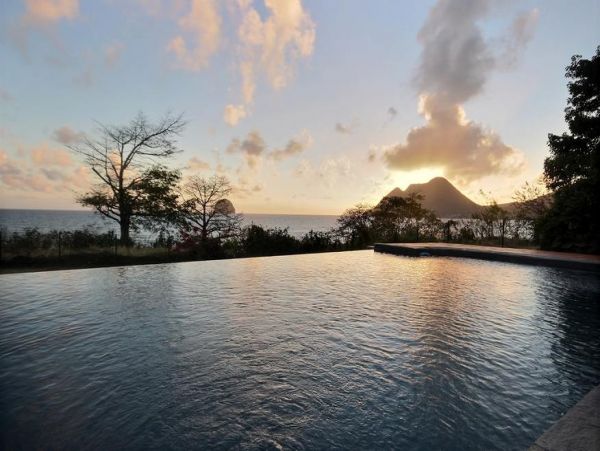 Martinique Home 1027241