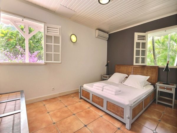Martinique Home 1027242