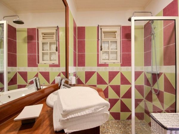 Martinique Home 1027242