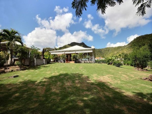 Martinique Home 1027242