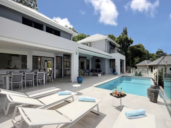 Martinique Home 1027243