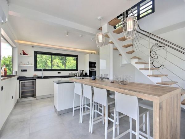 Martinique Home 1027243