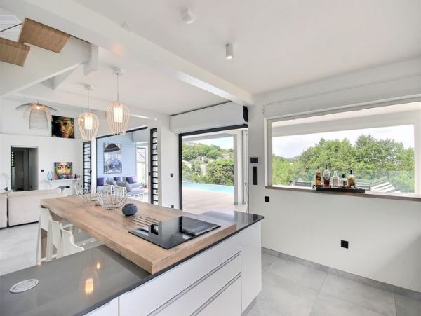 Martinique Home 1027243