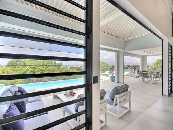 Martinique Home 1027243