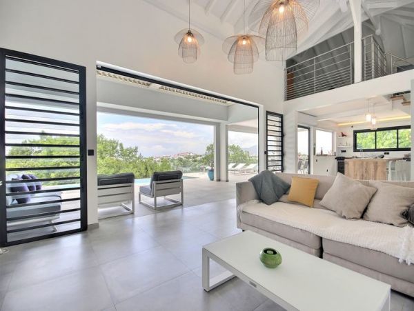 Martinique Home 1027243