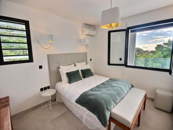 Martinique Home 1027243