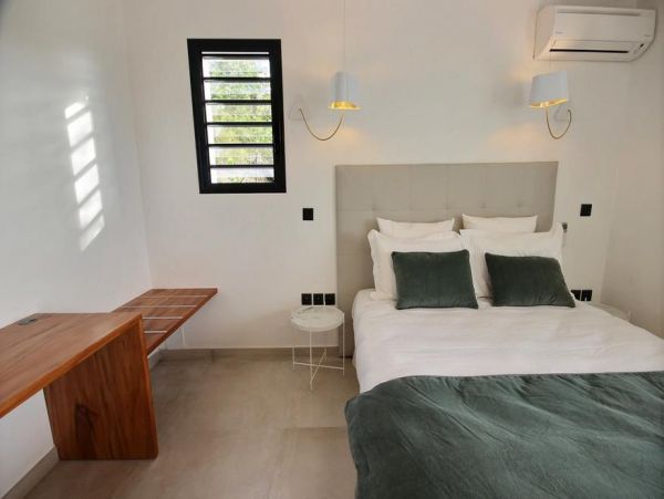 Martinique Home 1027243