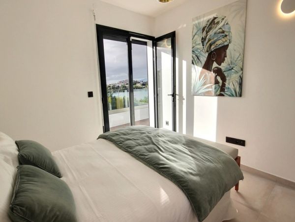 Martinique Home 1027243