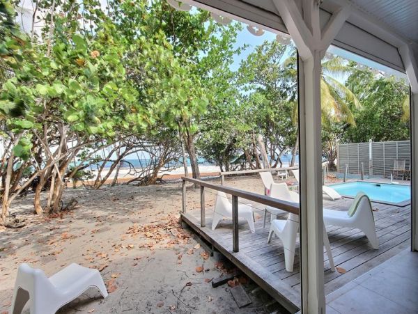 Martinique Home 1027244