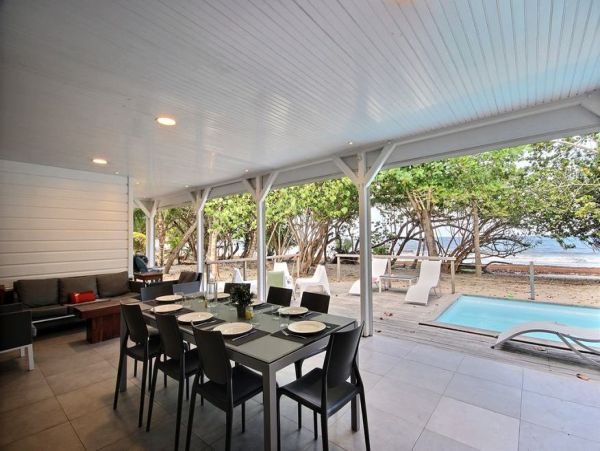 Martinique Home 1027244