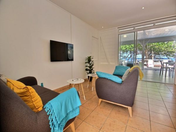 Martinique Home 1027244