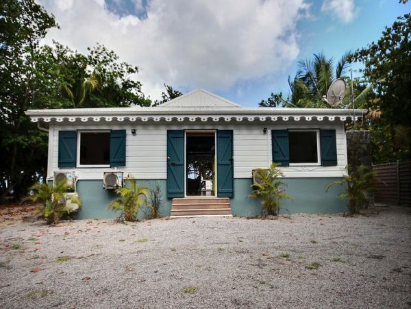 Martinique Home 1027244