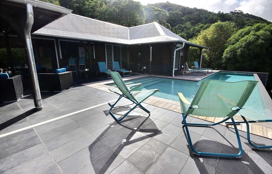 Martinique Home 1027245
