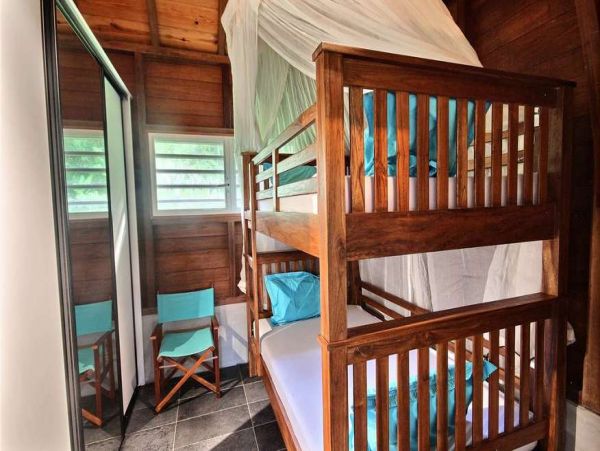 Martinique Home 1027245