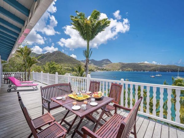 Martinique Home 1027246