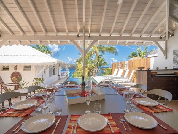 Martinique Home 1027246