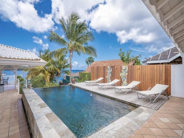 Martinique Home 1027246