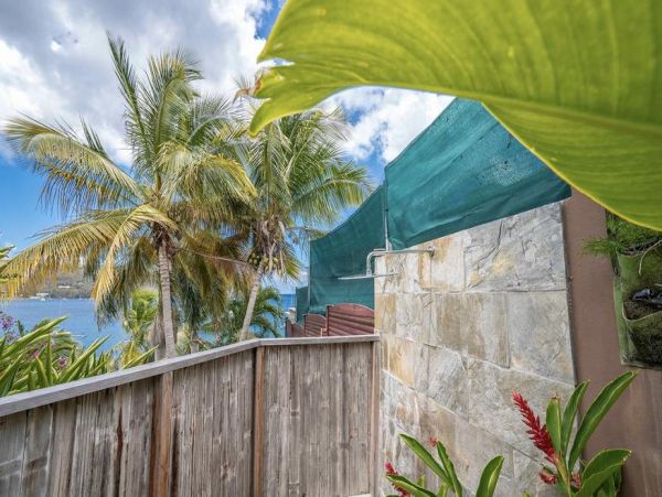 Martinique Home 1027246