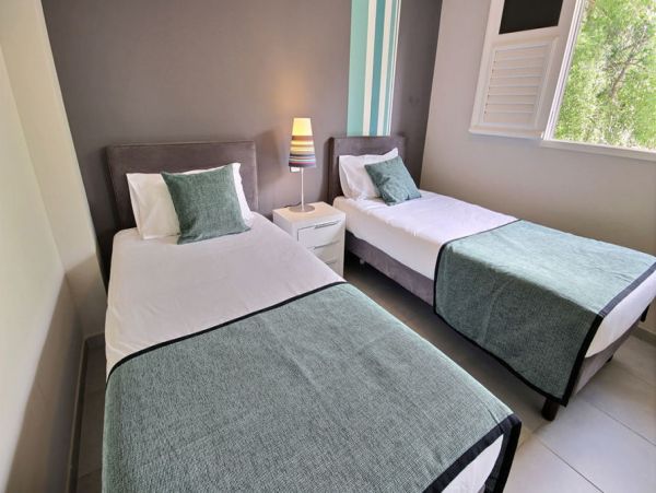 Martinique Home 1027250