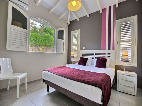 Martinique Home 1027250