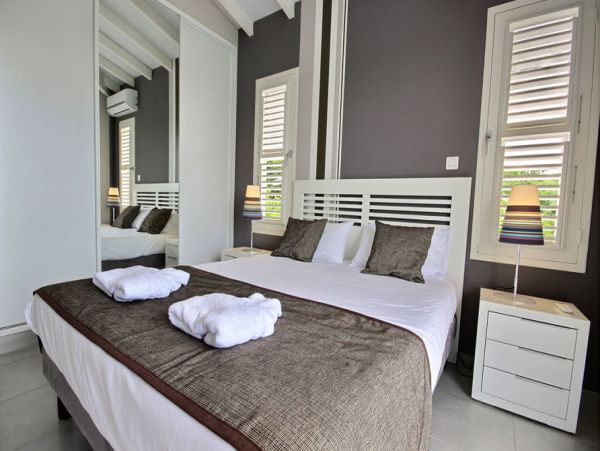 Martinique Home 1027252