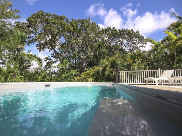 Martinique Home 1027254