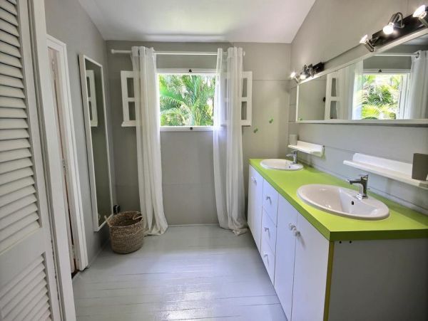 Martinique Home 1027254