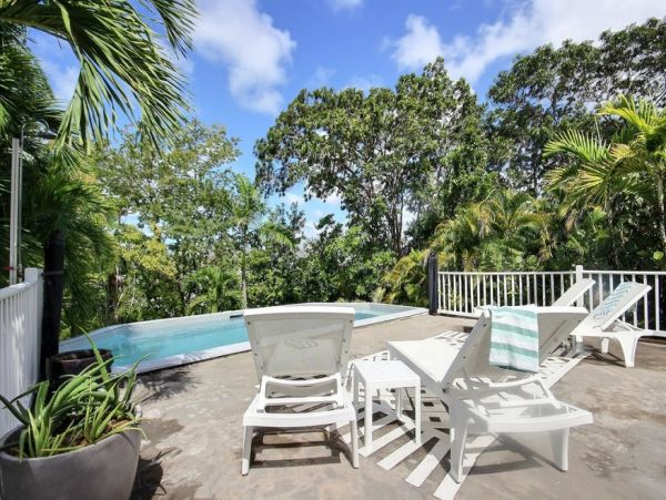 Martinique Home 1027254