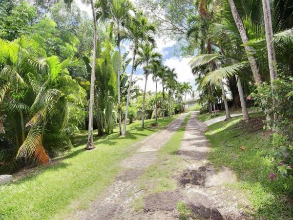 Martinique Home 1027254