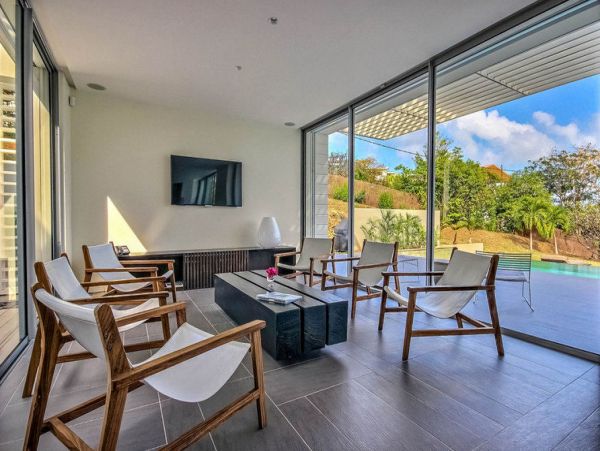 Martinique Home 1027255