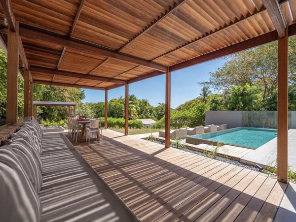 Martinique Home 1027255