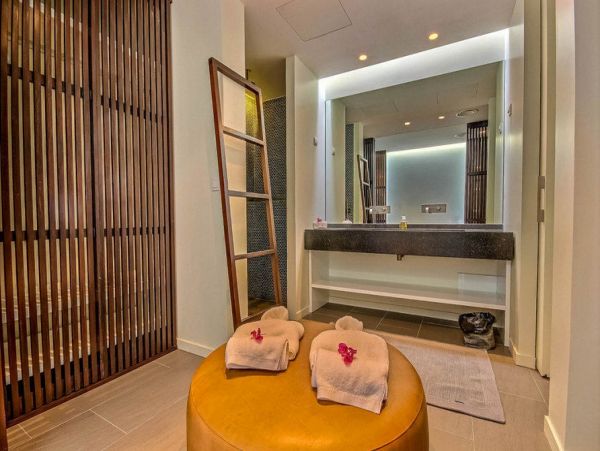 Martinique Home 1027255