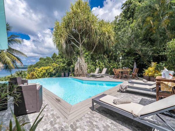 Martinique Home 1027256