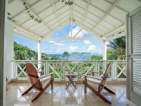 Martinique Home 1027256