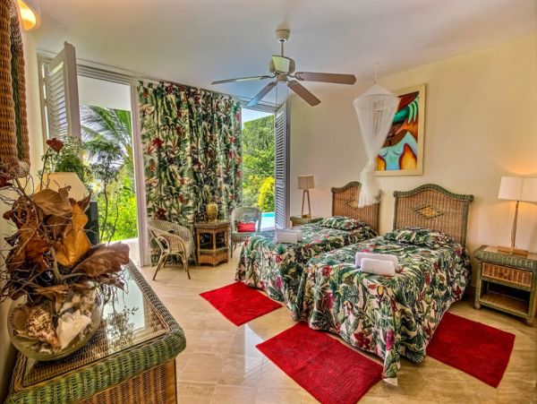 Martinique Home 1027256