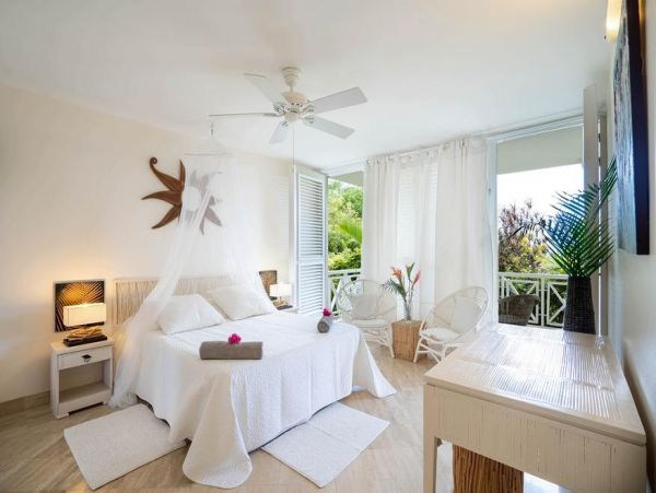 Martinique Home 1027256